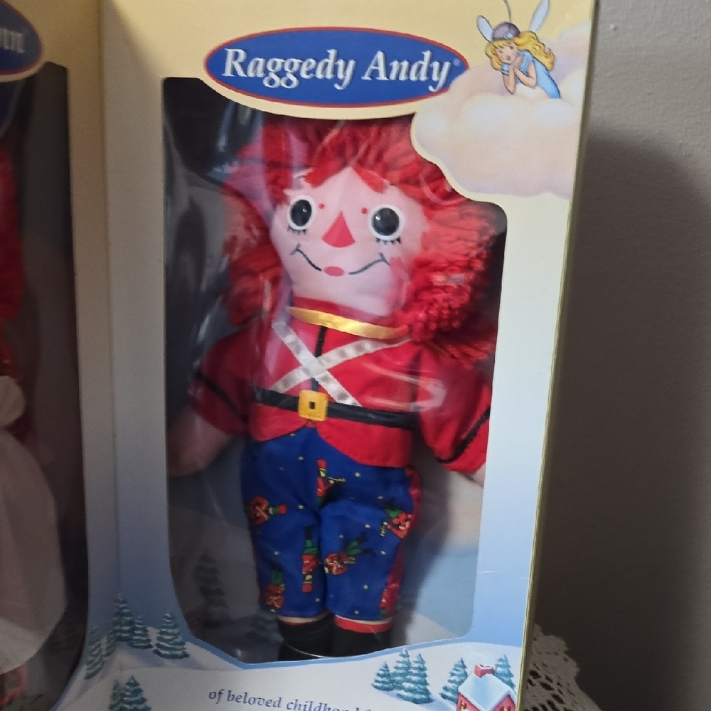 Raggedy Ann and Andy Dolls In Original Box - Picture 6 of 6